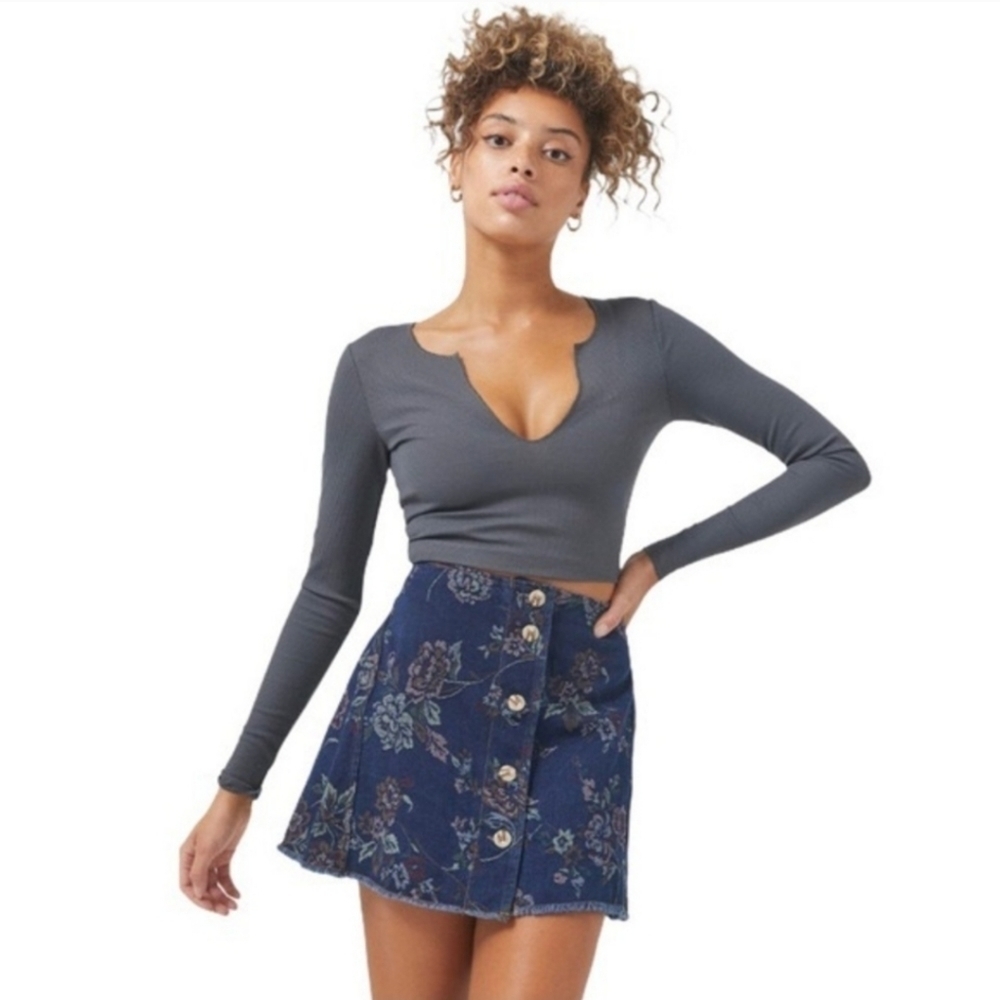 Urban Outfitters High Waisted Denim Floral Mini Skirt L